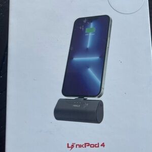 LinkPod 4 Black Portable Charger. SKU 2914